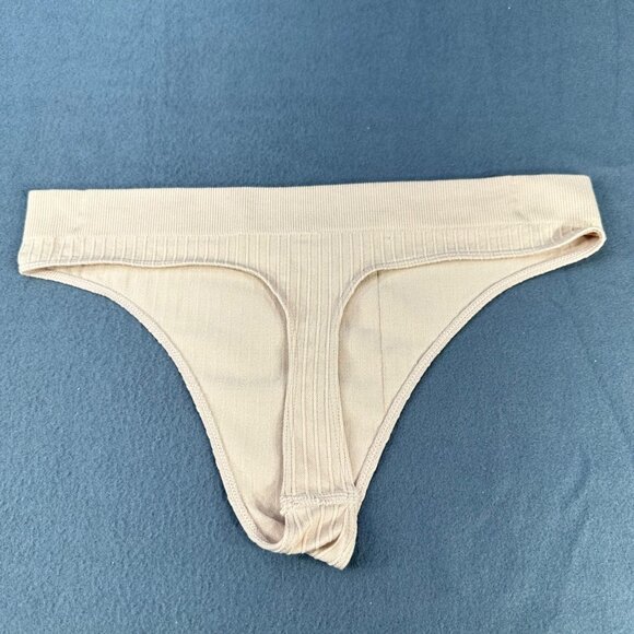 Steve Madden Women's Size Medium Panty Thong Seamless Ribbed Beige NWOT - Picture 2 of 6